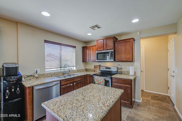 7951 W RUSHMORE Way, Florence, AZ 85132