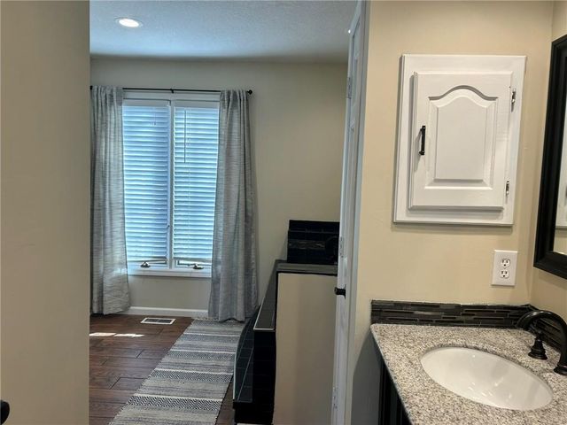 2316 Rhonda Road, Excelsior Springs, MO 64024