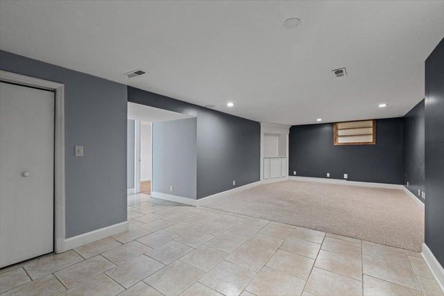 301 CROWN PT, Columbia, MO 65203