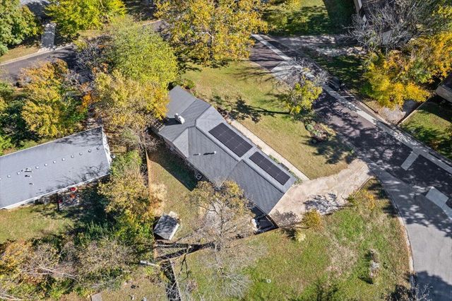 301 CROWN PT, Columbia, MO 65203