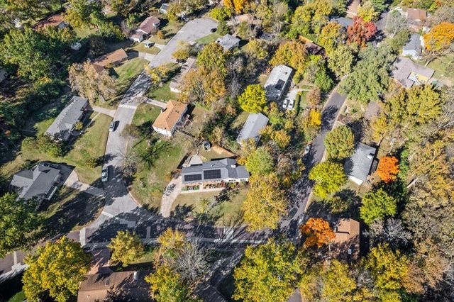 301 CROWN PT, Columbia, MO 65203