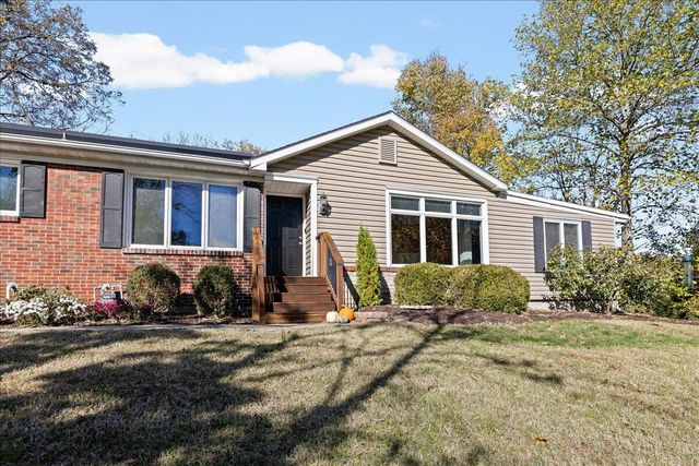 301 CROWN PT, Columbia, MO 65203