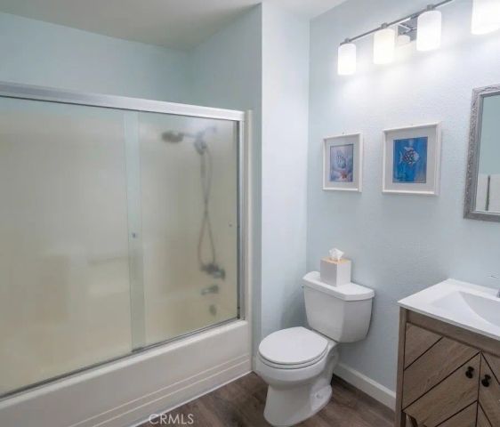 18445 Hatteras 603, Tarzana, CA 91356
