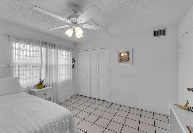 10451 Sunrise Lakes Blvd 205, Sunrise, FL 33322