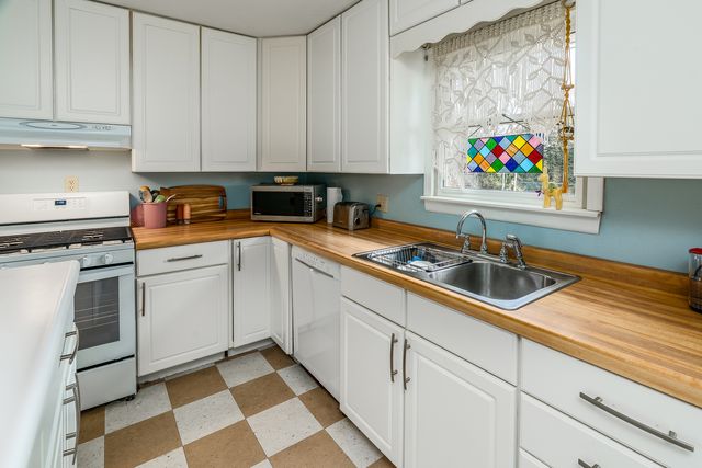 202 N 21st Street, Murphysboro, IL 62966