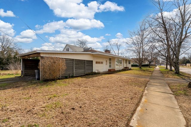 202 N 21st Street, Murphysboro, IL 62966