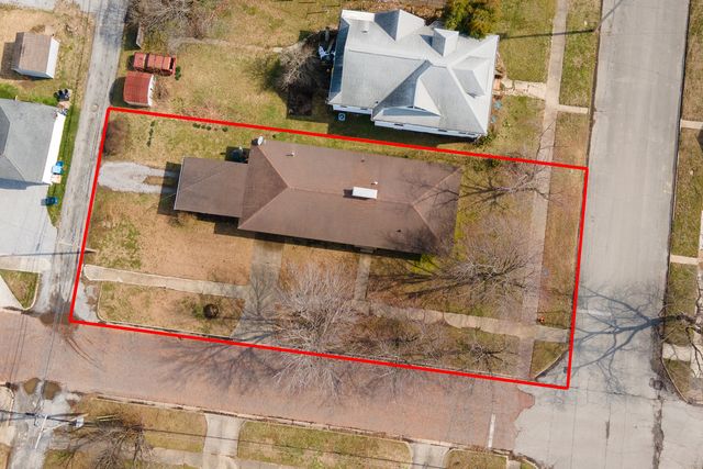 202 N 21st Street, Murphysboro, IL 62966