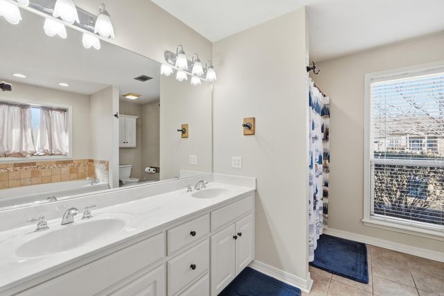 7 Palmer Court, Searcy, AR 72143