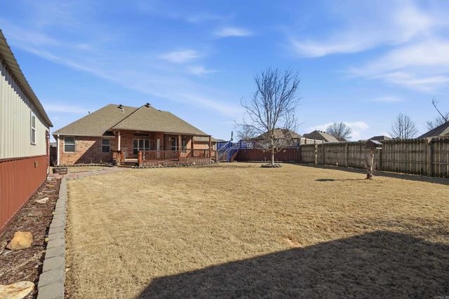 7 Palmer Court, Searcy, AR 72143