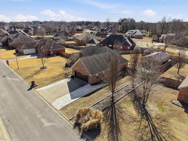 7 Palmer Court, Searcy, AR 72143