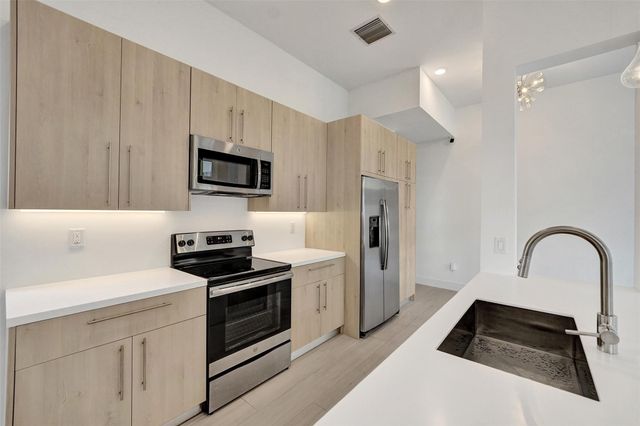 4369 NW 9th Street, Plantation, FL 33317