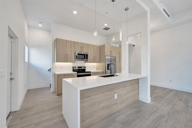 4369 NW 9th Street, Plantation, FL 33317