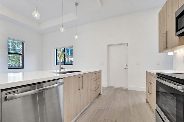 4369 NW 9th Street, Plantation, FL 33317