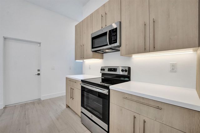 4369 NW 9th Street, Plantation, FL 33317