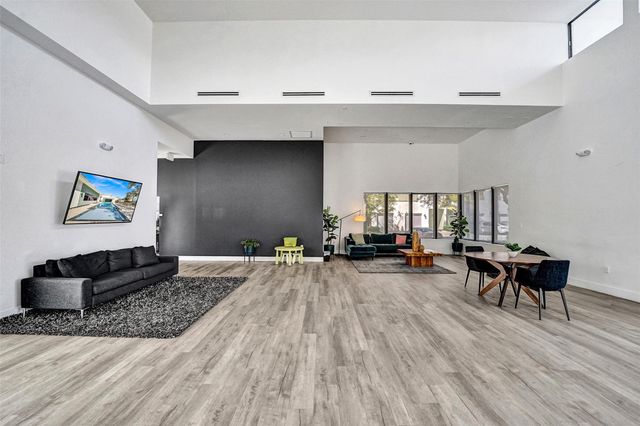 4369 NW 9th Street, Plantation, FL 33317