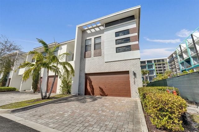 4369 NW 9th Street, Plantation, FL 33317