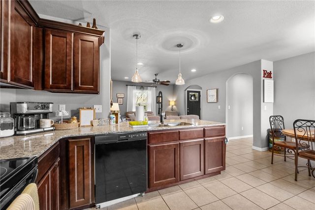 1620 Secretariat Lane, Prairie Grove, AR 72753