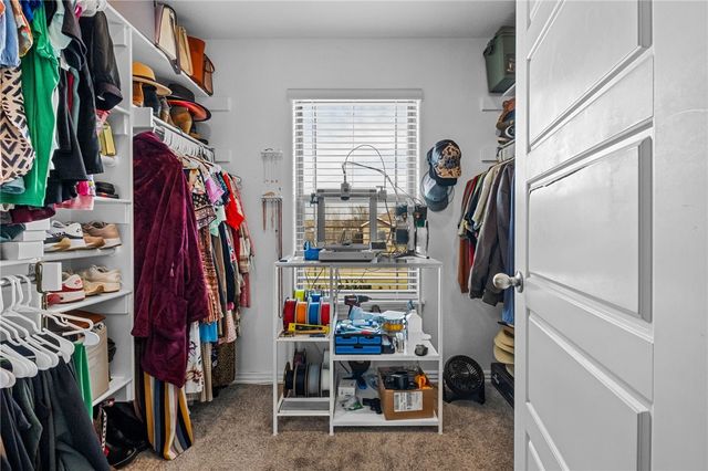 1620 Secretariat Lane, Prairie Grove, AR 72753