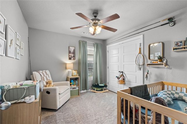 1620 Secretariat Lane, Prairie Grove, AR 72753