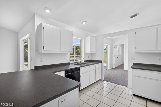 2601 SW 37th TER, Cape Coral, FL 33914