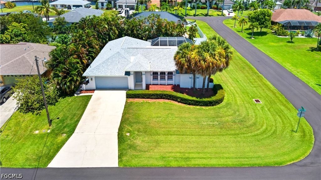 2601 SW 37th TER, Cape Coral, FL 33914