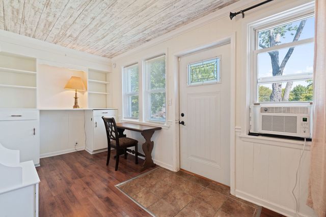 26177 W Lakeview Avenue, Ingleside, IL 60041