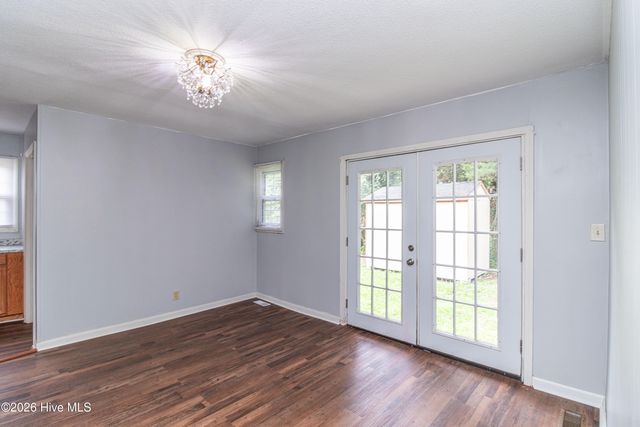 1209 Sycamore Road, Kinston, NC 28501