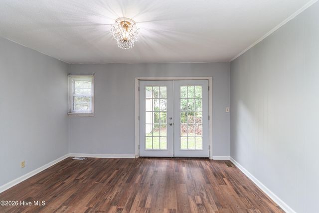 1209 Sycamore Road, Kinston, NC 28501