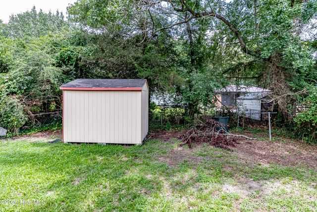 1209 Sycamore Road, Kinston, NC 28501