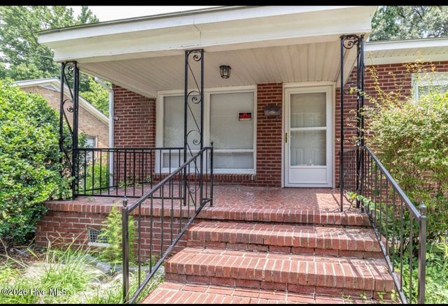 1209 Sycamore Road, Kinston, NC 28501