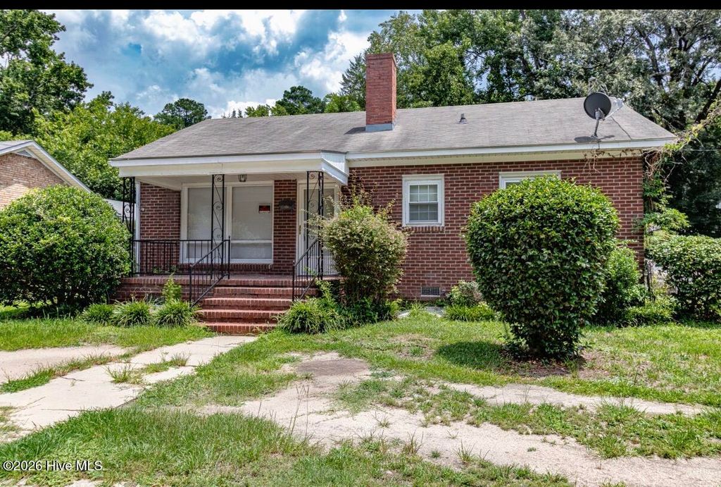 1209 Sycamore Road, Kinston, NC 28501