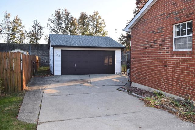 2953 Commodore Lane, Colerain Twp, OH 45251