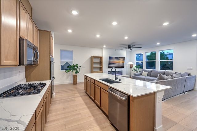 9748 Manchester Peak Avenue, Las Vegas, NV 89178