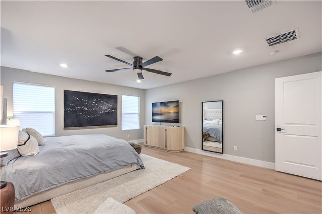 9748 Manchester Peak Avenue, Las Vegas, NV 89178