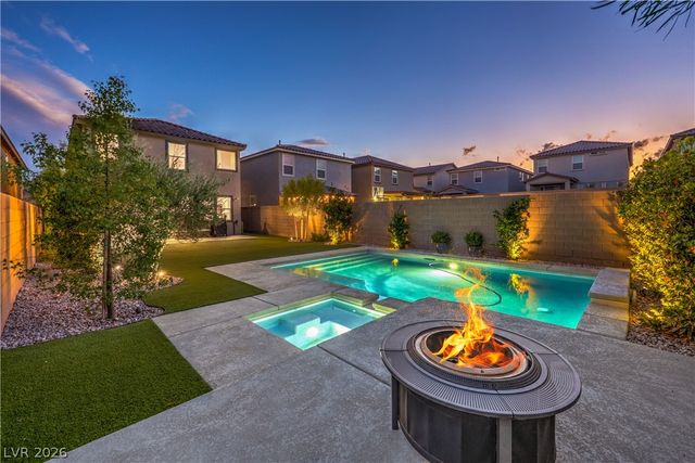 9748 Manchester Peak Avenue, Las Vegas, NV 89178