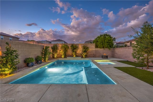 9748 Manchester Peak Avenue, Las Vegas, NV 89178