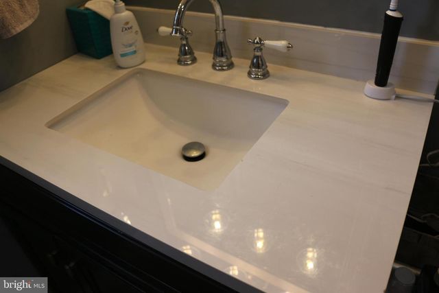 228 MEADOW RIDGE DR, Petersburg, WV 26847