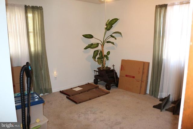 228 MEADOW RIDGE DR, Petersburg, WV 26847