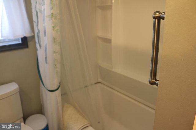 228 MEADOW RIDGE DR, Petersburg, WV 26847