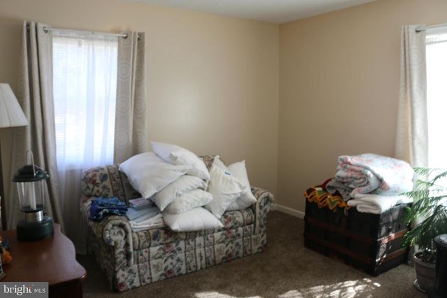 228 MEADOW RIDGE DR, Petersburg, WV 26847