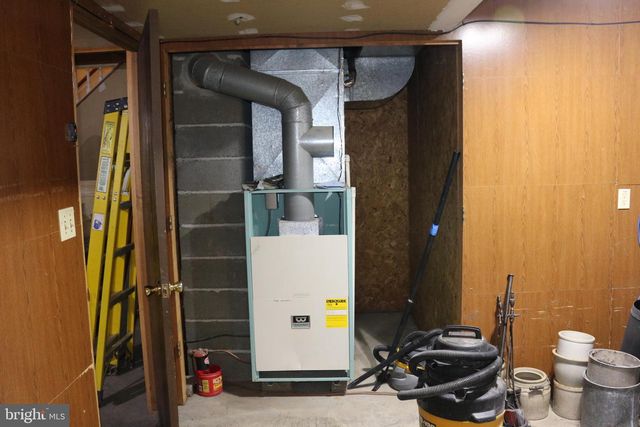 228 MEADOW RIDGE DR, Petersburg, WV 26847