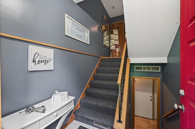 11422 Jay Street NW, Coon Rapids, MN 55433