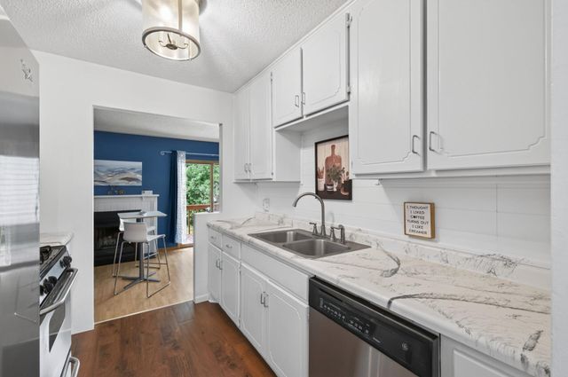 11422 Jay Street NW, Coon Rapids, MN 55433
