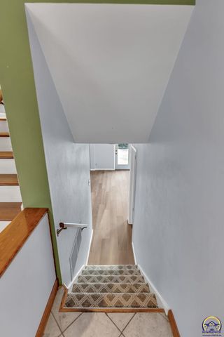 2843 SW McAlister AVE, Topeka, KS 66614