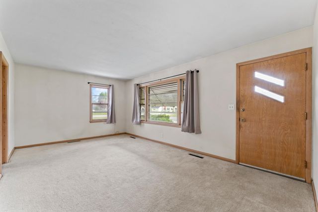 1402 7th Street SE, Austin, MN 55912