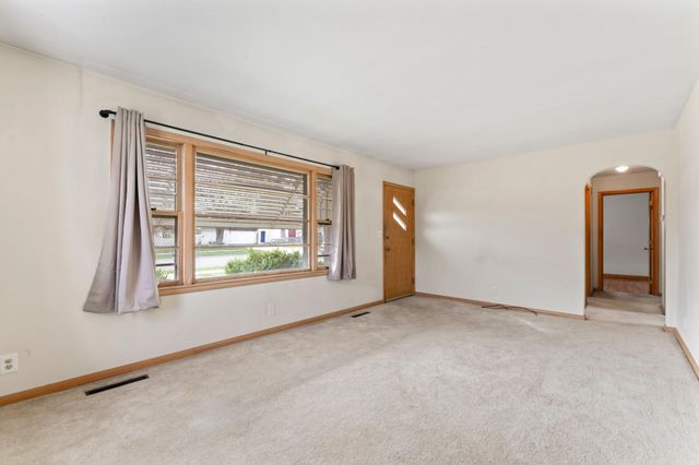 1402 7th Street SE, Austin, MN 55912