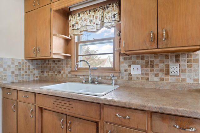 1402 7th Street SE, Austin, MN 55912