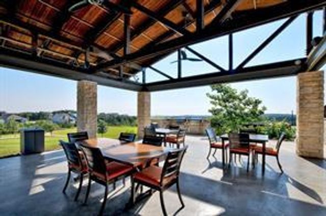 698 Dayridge DR, Dripping Springs, TX 78620