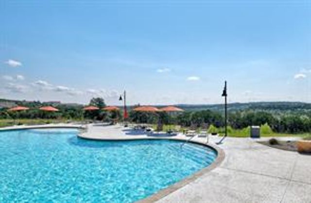 698 Dayridge DR, Dripping Springs, TX 78620