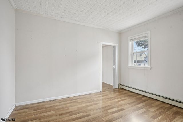 17 Emma Pl, Clifton City, NJ 07013